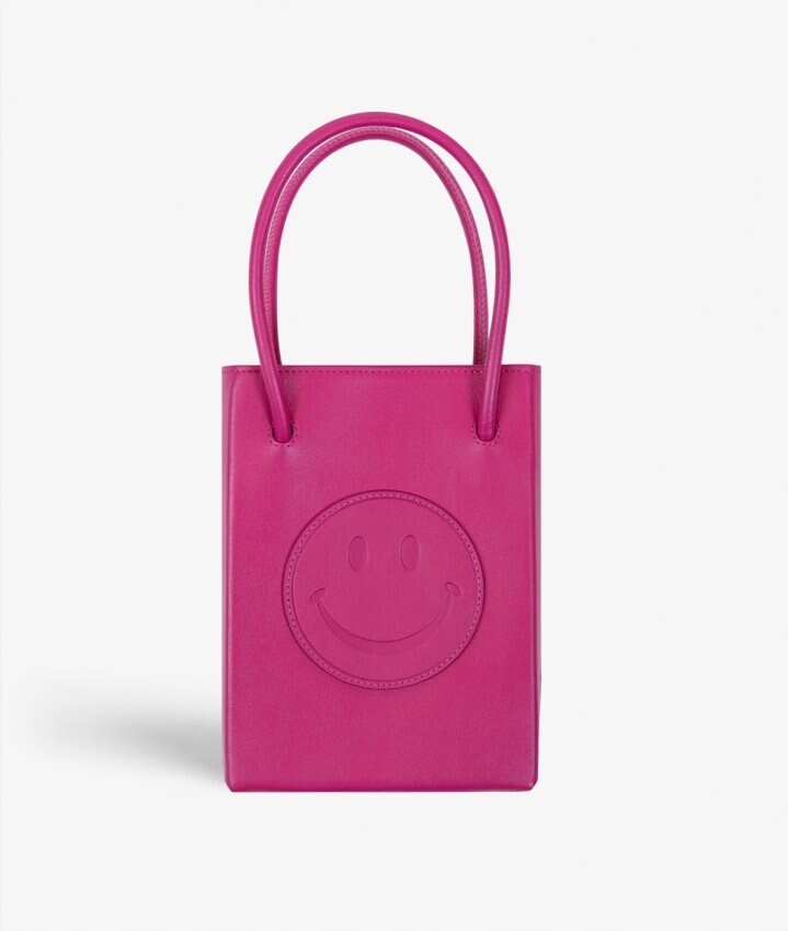 Image of The Case Factory Essential Crossbody Veske Smiley Vegetable Tanned Pink